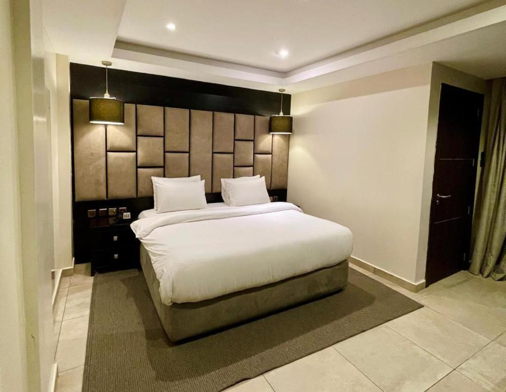 Joshesther Olive Hotel Ікеджа Екстер'єр фото